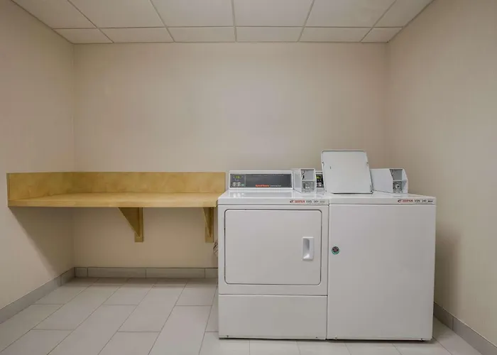 Hilton Garden Hotel 3*