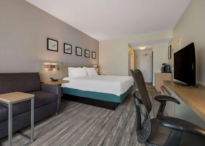 Hilton Garden 3*